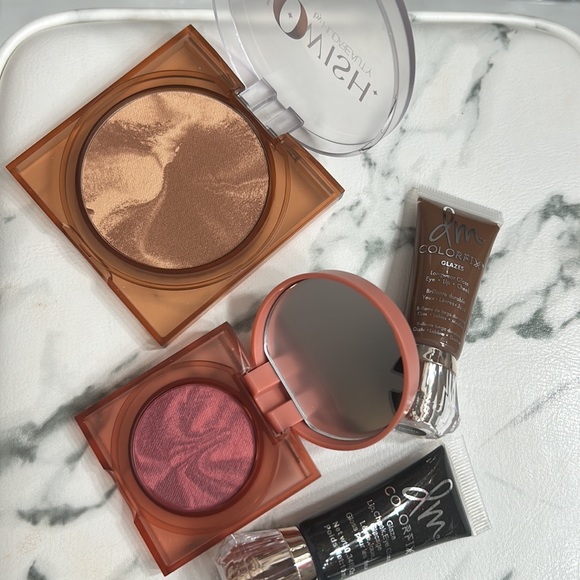 Makeup bundle - Picture 5 of 5